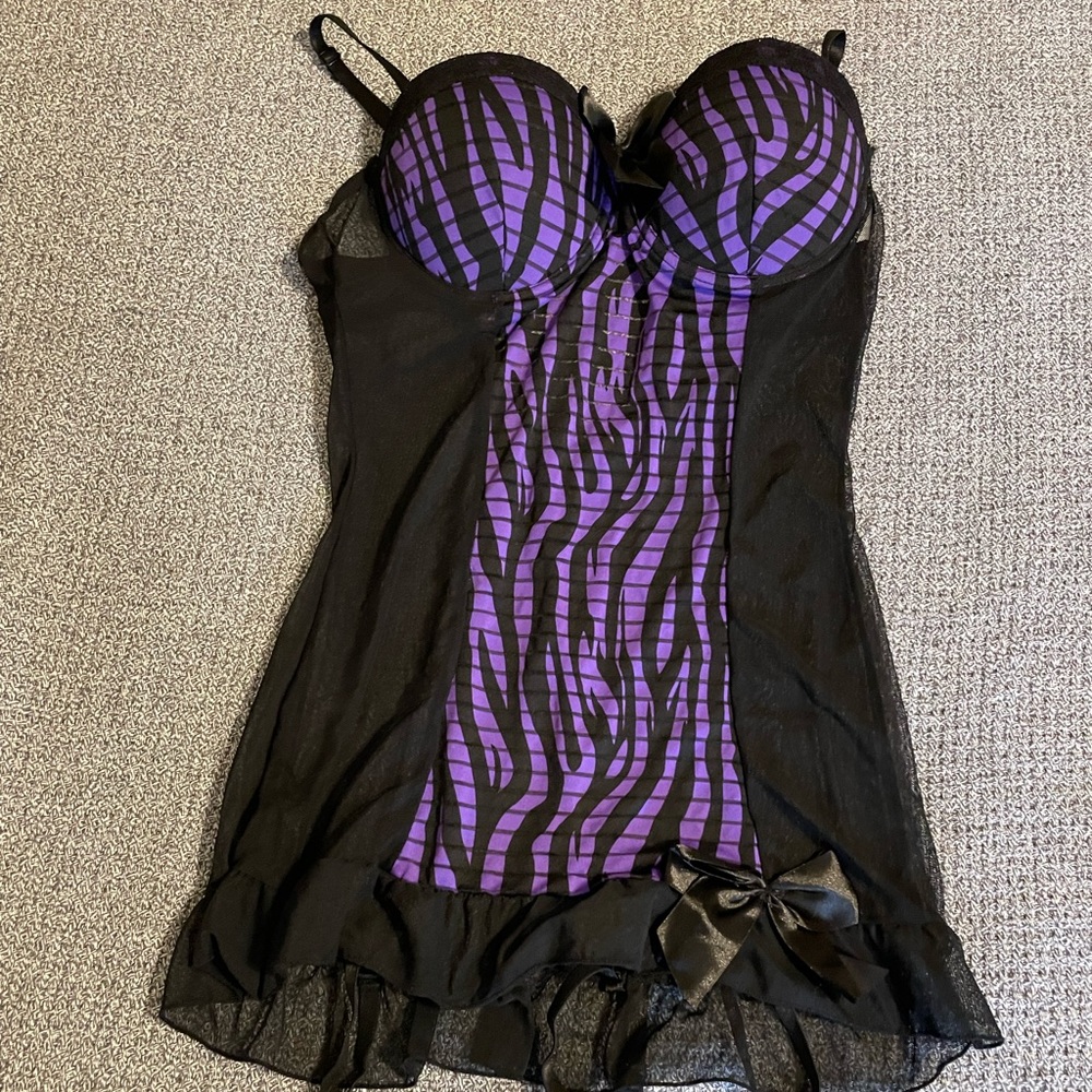 Vintage Lingerie with Underwire- Undercover Wear- Large